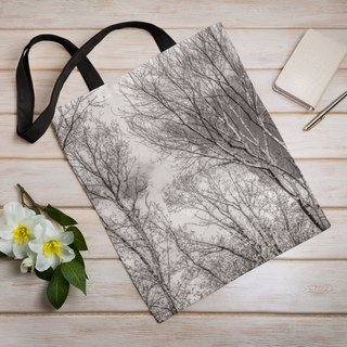 Lina vai kokvilnas auduma maisiņš «Sapņains skats uz koku zariem» | Kolekcija «Melnbalts»